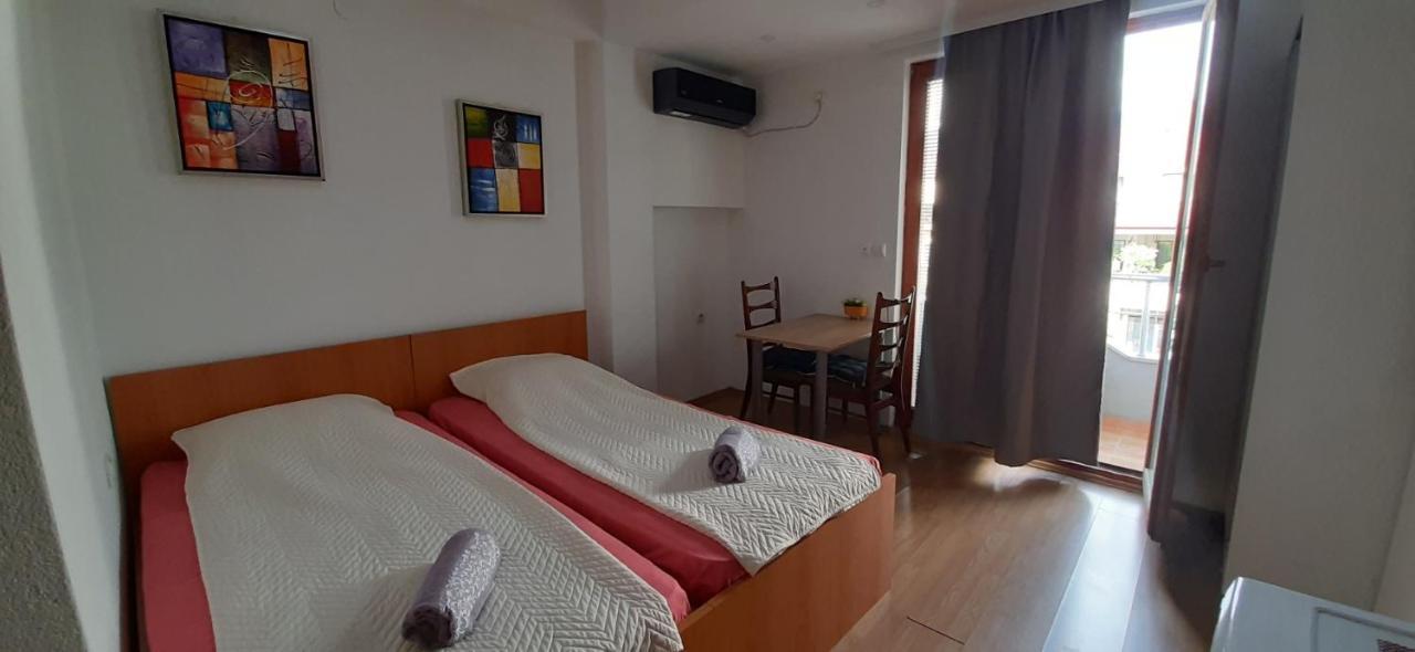Apartment Riki 3 Near Bus Station أوهغيد المظهر الخارجي الصورة