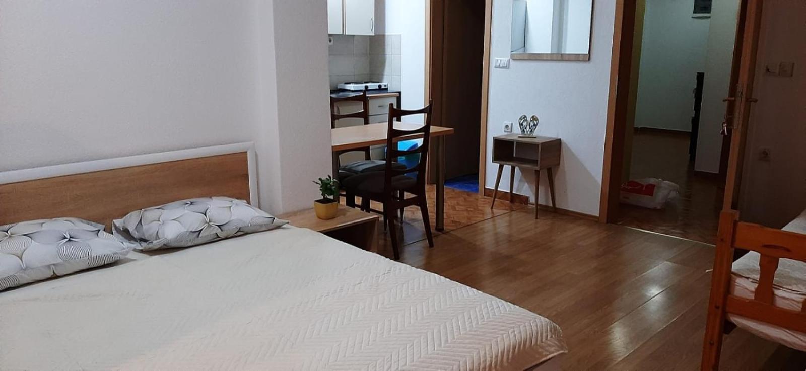 Apartment Riki 3 Near Bus Station أوهغيد الغرفة الصورة