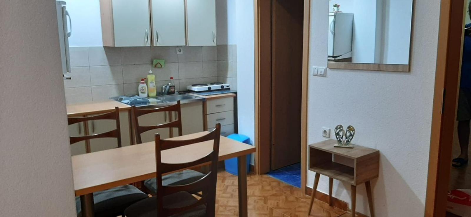 Apartment Riki 3 Near Bus Station أوهغيد الغرفة الصورة