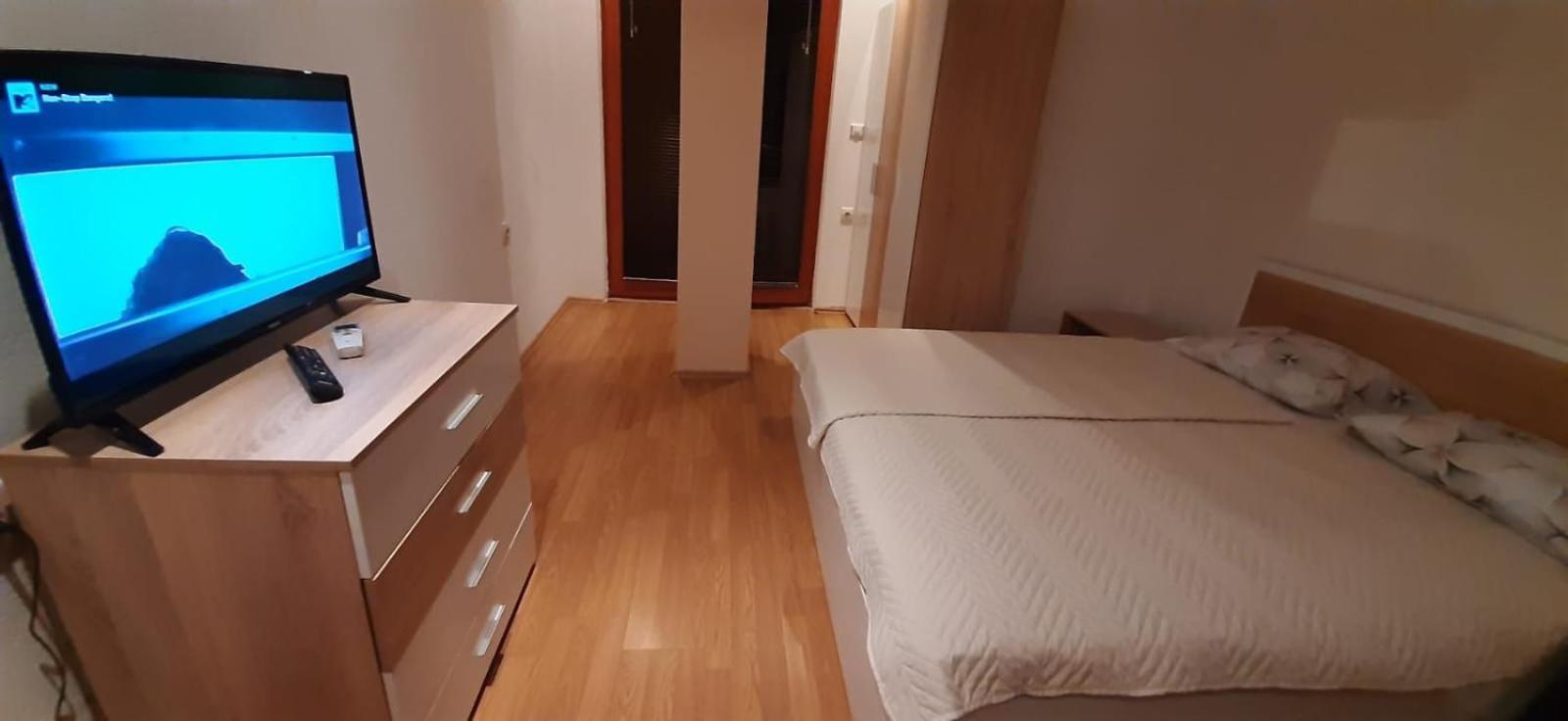 Apartment Riki 3 Near Bus Station أوهغيد الغرفة الصورة