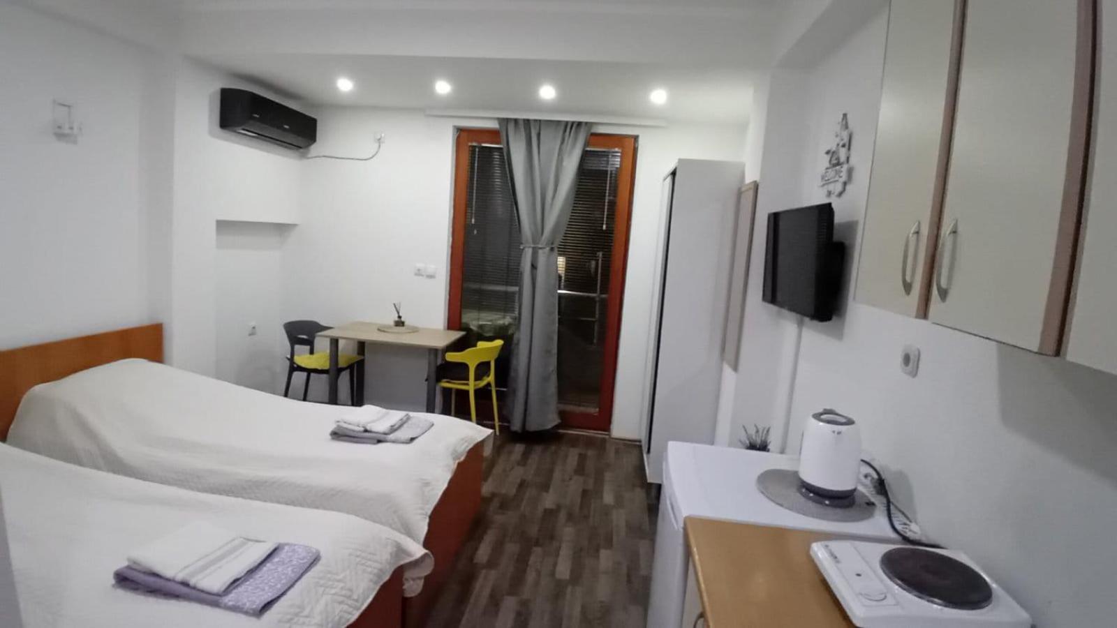 Apartment Riki 3 Near Bus Station أوهغيد الغرفة الصورة